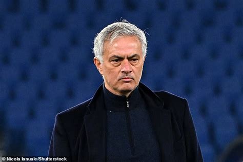 Jose Mourinho Lands In Barcelona Days After His Sacking From Roma