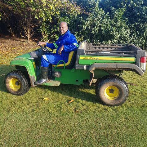 Teaching Turf Maintenance - SA Golf Academy