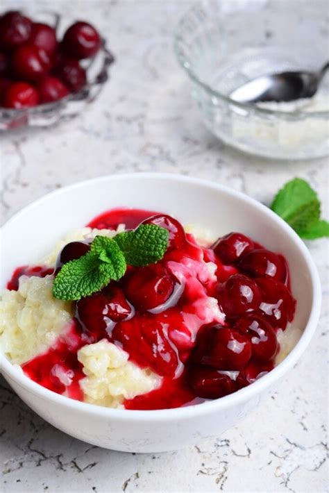 25 Sour Cherry Recipes Youll Love Insanely Good