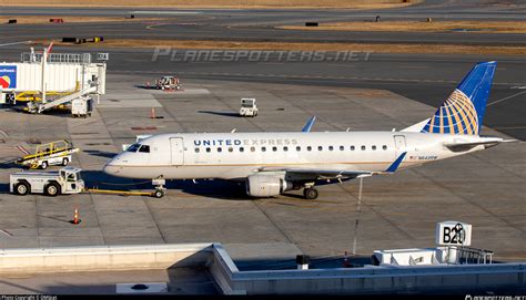 N Rw United Express Embraer Erj Se Erj Se Photo By