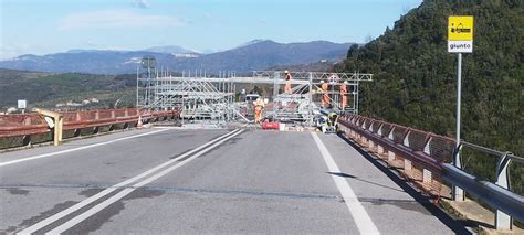 Campania ANAS Procedono I Lavori Di Ripristino Sul Viadotto