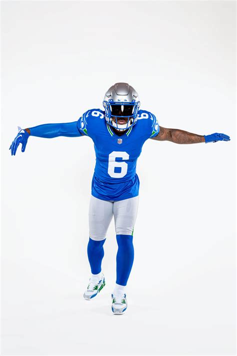 Seattle Seahawks Unveil First Throwback Uniforms in Team History