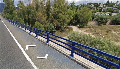 Muere Un Hombre Al Caer Su Coche Por Un Puente