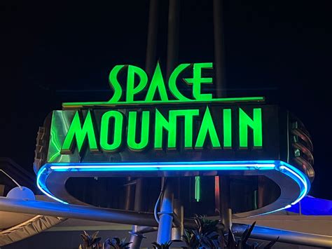 The Ultimate Space Mountain Guide Faq Tips And Secrets