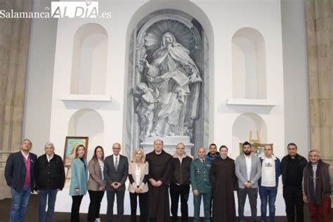 Alrededor De Doscientas Personas Participan En La Lectura Del Libro