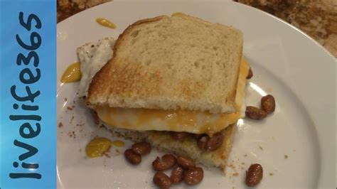 How Tomake A Killer Fried Egg Bean And Cheese Sandwich Youtube