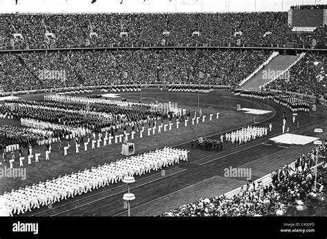 Opening Of The Olympic Games In Berlin 1936 Stock Photo Alamy