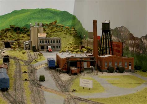 HO scale freight yard - Model railroad layouts plansModel railroad ...