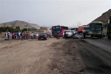 La Libertad Continúa Bloqueo Carretera Panamericana Norte A La Altura De Chao Trujilloenlinea