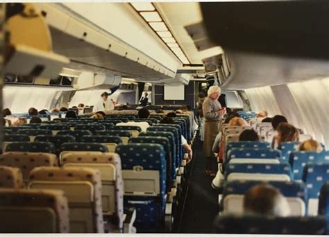 American DC-10 Cabin | Airline interiors, Vintage airlines, Aircraft ...