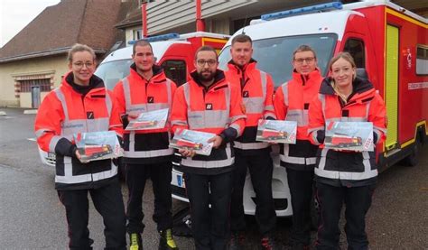 Les Sapeurs Pompiers Ont Commenc Leur Distribution De Calendriers