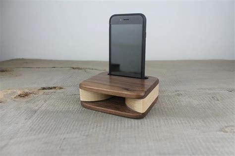 Wooden Passive Amplifier And Smartphone Stand Walnut And Maple Wooden