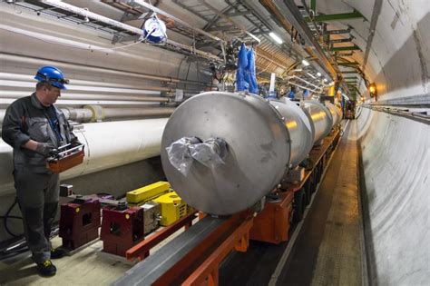 Timelapse: Giant magnet flies through ALICE cavern | CERN