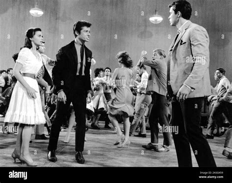 Natalie Wood George Chakiris And Richard Beymer In West Side Story 1961 Directors Jerome Robbins