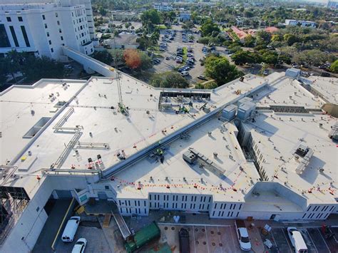 whos in collier county jail