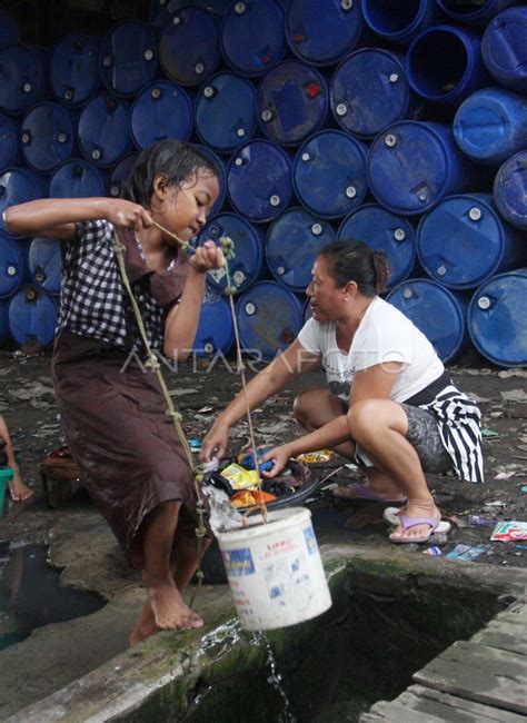 Angka Kemiskinan Ibu Kota Antara Foto