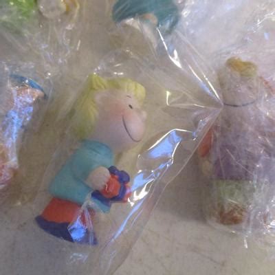 Peanuts Characters Sally Linus Estatesales Org