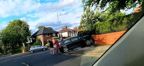 Penwortham Crash Sees Car Plough Into Wall Blog Preston