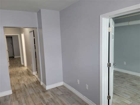 The 100 W 33rd St building has a hidden rooftop garden 16