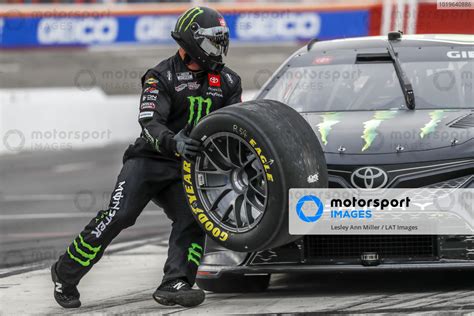 54 Ty Gibbs Joe Gibbs Racing Monster Energy Toyota Camry Crew Wins