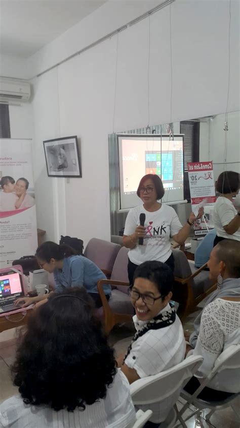 Bali Pink Ribbon Support Group Gathering In Collaboration With Genetics