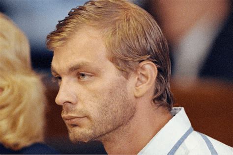 9 Hot Serial Killers Who We Would Want To Slice Us Open