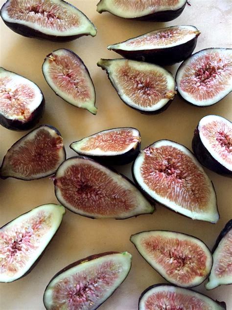 Easy Roasted Figs Recipe To Make With Fresh Figs Melanie Cooks