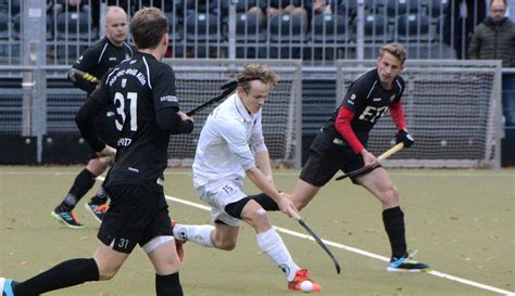 Hockey Knüppelharter Doppelspieltag für den HTC SW Neuss