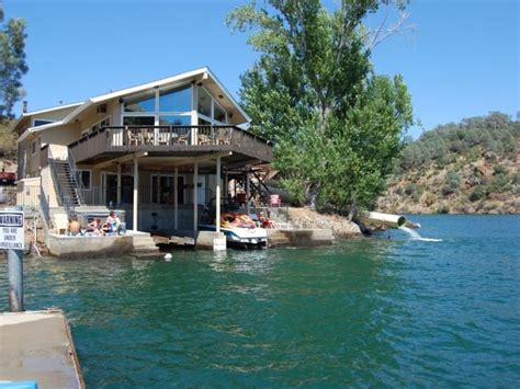 Visit Lake Tulloch