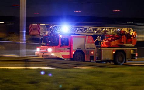 Nach T Dlichen Wohnungsbrand Hei Er F Hn Auf Stofftier L Ste Feuer Aus