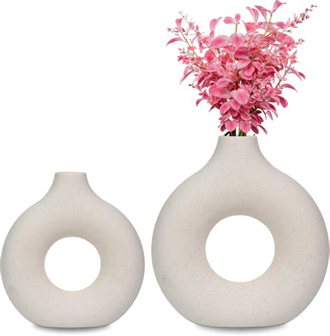 Amazon Carrot S Den Set Of 2 White Ceramic Hollow Ribbed Vases