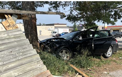 Serious Crash Sends Driver To Hospital Barrie Police Say Barrie