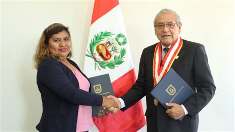 UGEL Sullana Firma Convenio Con UNF Para Promover Cultura De Paz En Las