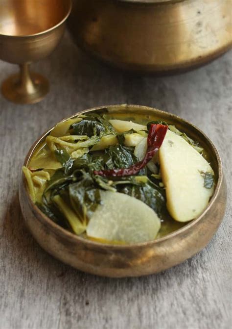 Monji Haakh Kohlrabi Cooked In Kashmiri Style