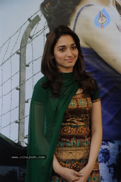 Tamanna Stills Awara Photo 28 Of 36