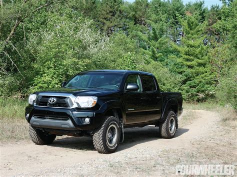 TOYOTA TACOMA - Review and photos