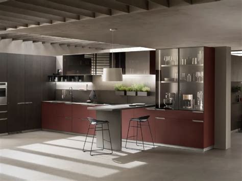 Cucina Moderna Mia Rosso Jaipur E Rovere Carbone Di Scavolini