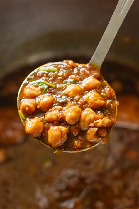 Super Easy Chana Masala (Instant Pot - Pressure Cooker Recipe)