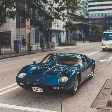 Yourlookbookmen Mens Classic Cars Lamborghini Miura P400SMost