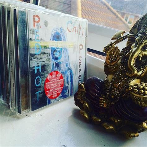 There’s more to life than singles – That pretentious artist