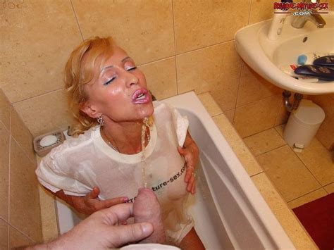 Pissing Granny Whores Porn Pictures XXX Photos Sex Images 3959997 PICTOA