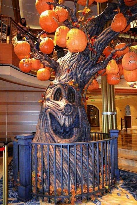 Disney Halloween Cruise: Halloween on the High Seas 2023