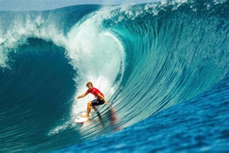 The Greatest And Most Famous Surfers Of All Time