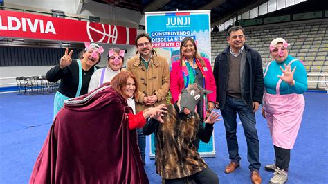 Con una fiesta circense la JUNJI Los Ríos celebró sus 54 años de