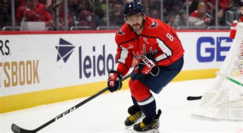 Capitals Ovechkin Passes Gretzky Sets Nhl Record For Most Goal Seasons