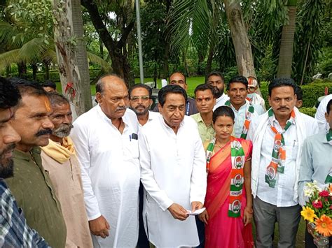 Many District Members Including The Sanchi District President Of Raisen