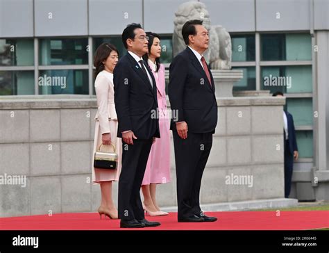 Japanese Prime Minister Fumio Kishida Second Left And His Wife Yuko Kishida Left Attend With