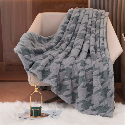 Christmas Throw Blanket Soft Fluffy Sherpa Fleece Bed Sofa Couch Light