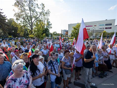 W Radomiu odbyła się manifestacja w obronie aresztowanego ks Michała