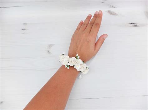 Minimal White Wrist Corsage Wedding Corsage Bridal Etsy